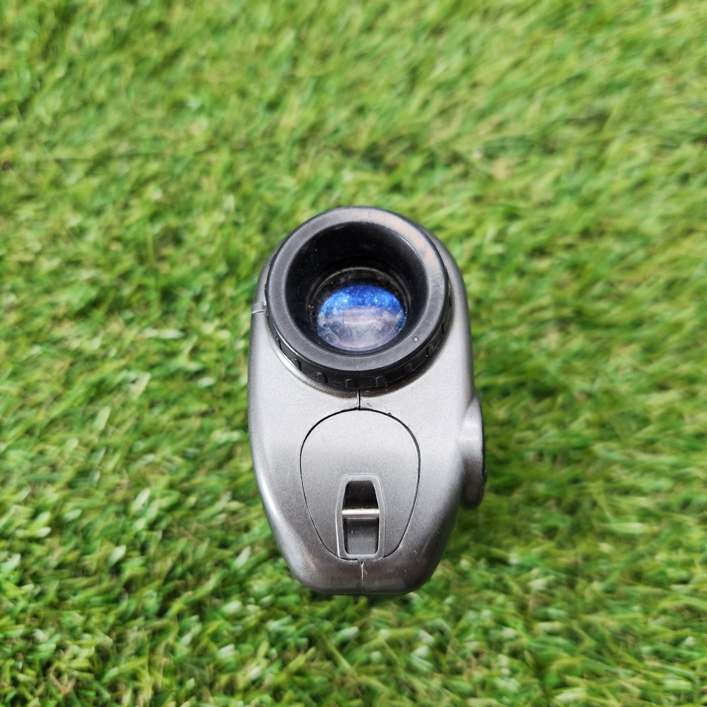 BUSHNELL LASER RANGEFINDER +CASE GOOD