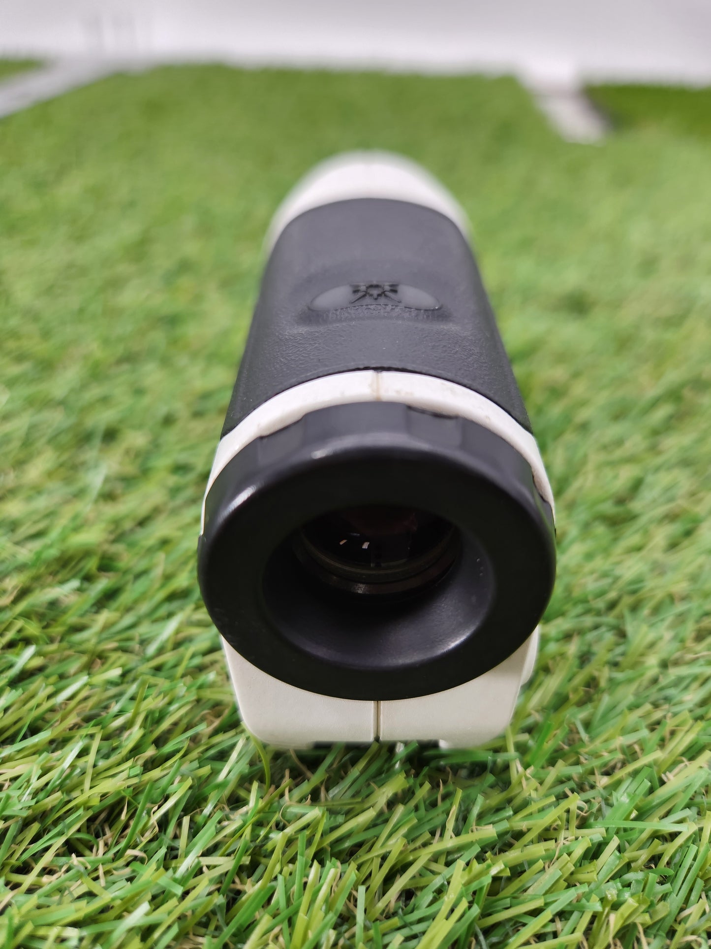 BUSHNELL TOUR V3 RANGEFINDER +CASE FAIR