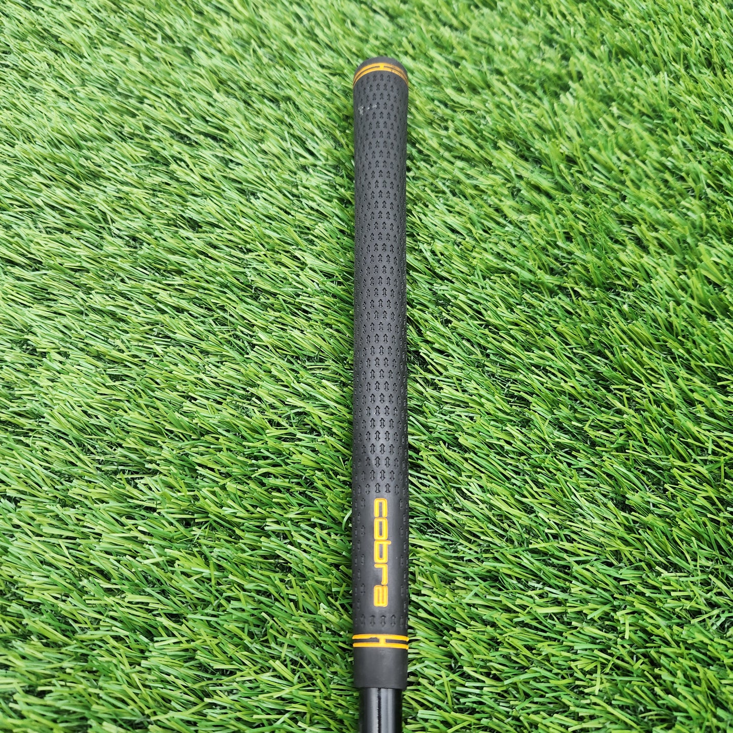 JUNIOR COBRA SZ JR 8 IRON JR FLEX GRAPHITE 33" (KIDS 57" TALL) GOOD