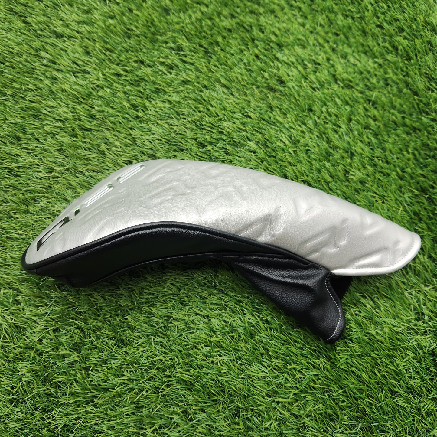 TAYLORMADE QI35 DRIVER HEADCOVER VERYGOOD