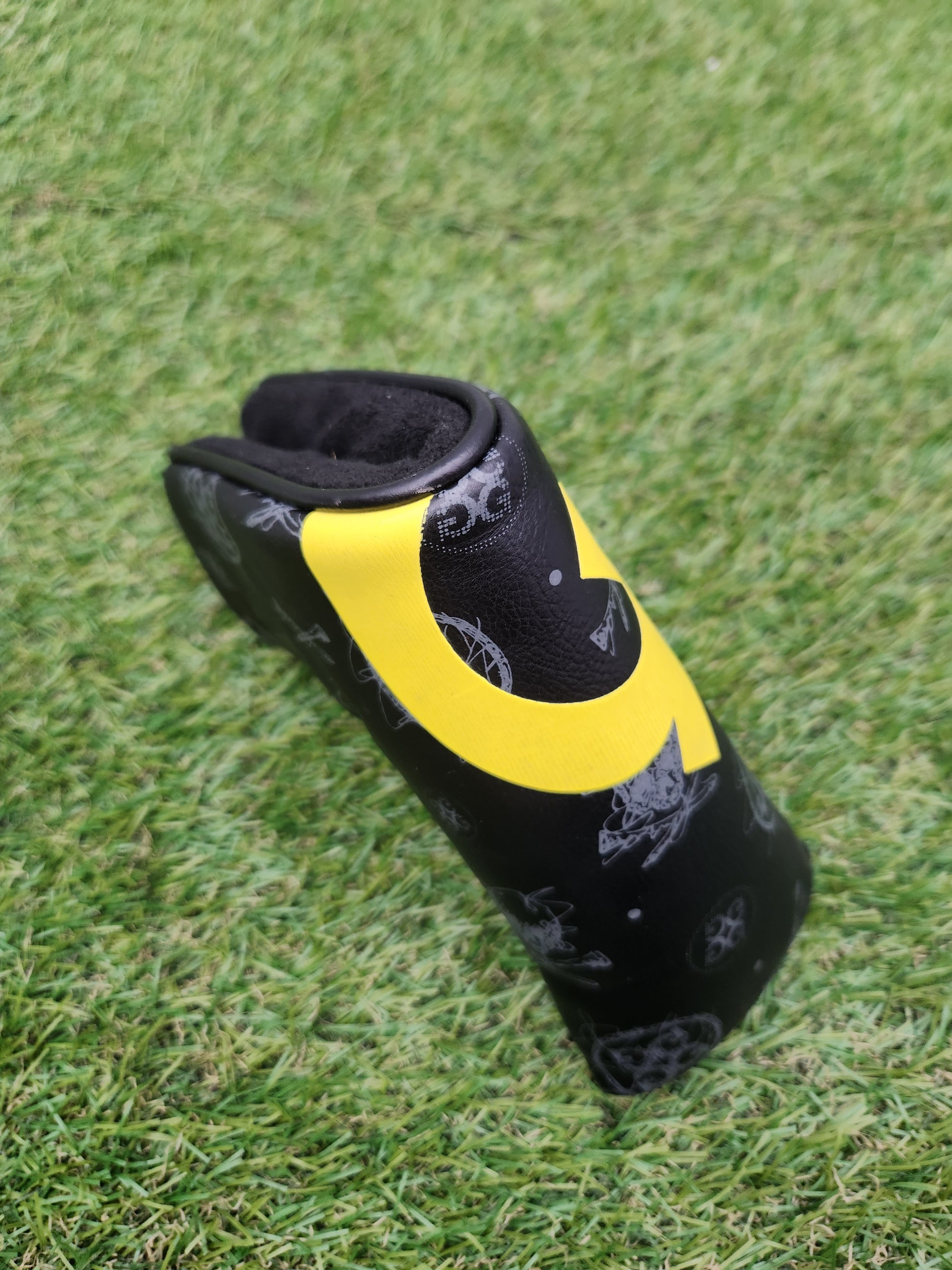 G/FORE BLADE PUTTER HEADCOVER VERYGOOD – Purchase and Resell