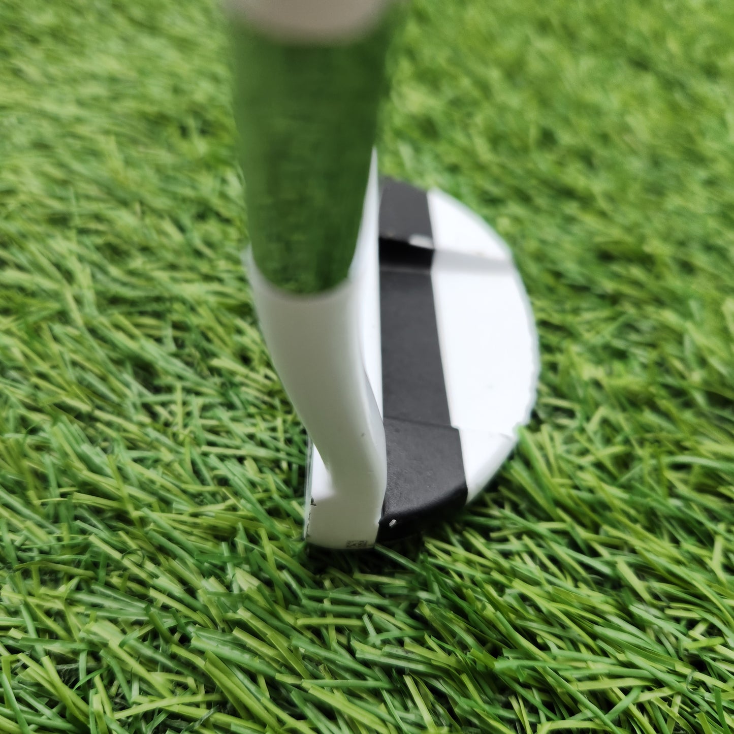 2013 ODYSSEY VERSA 9 WHITE BLACK WHITE PUTTER STEEL 34.5" FAIR