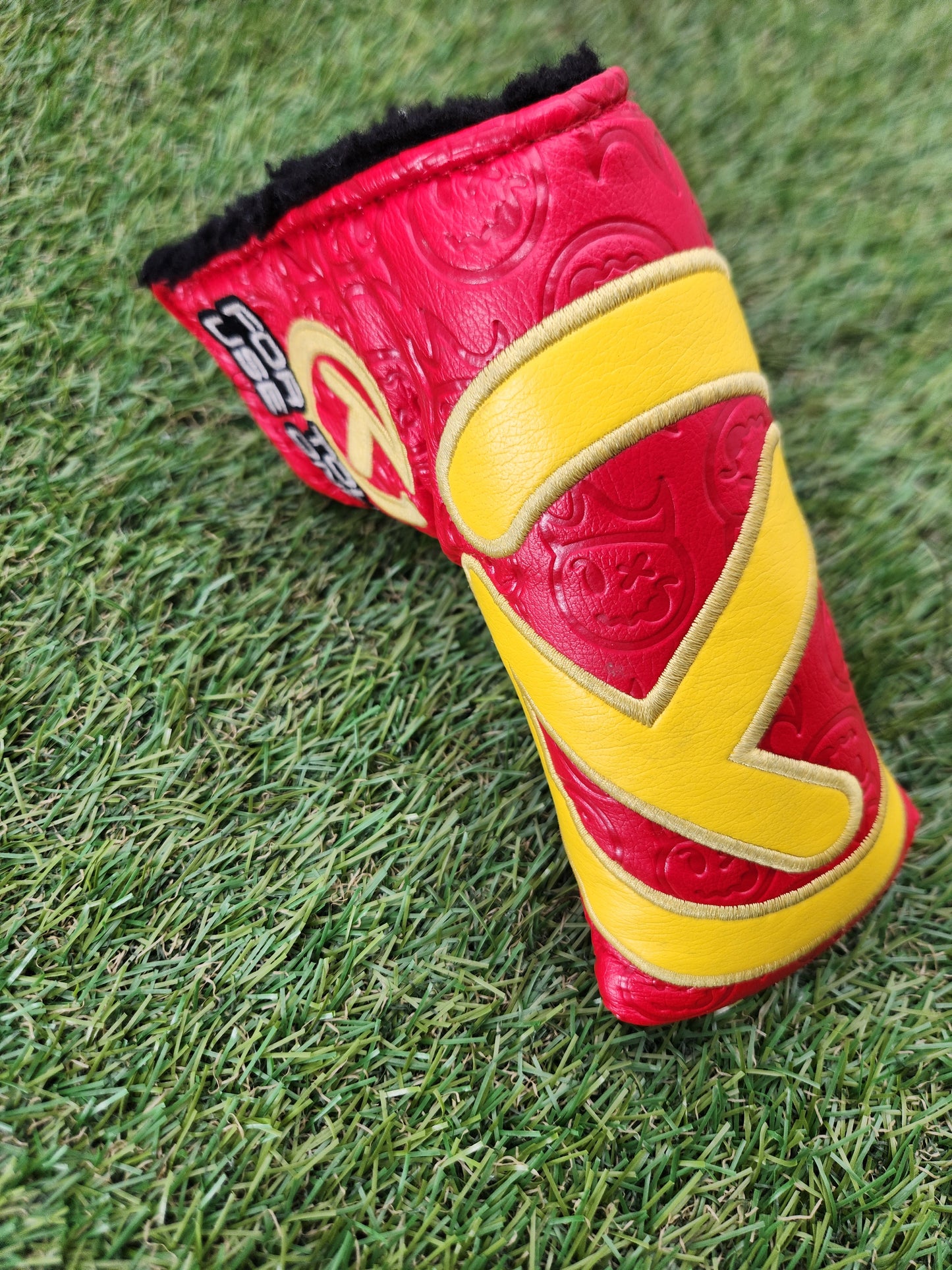 SCOTTY CAMERON HOT HEAD HARRY CIRCLE T FOR TOUR USE ONLY PUTTER HEADCOVER