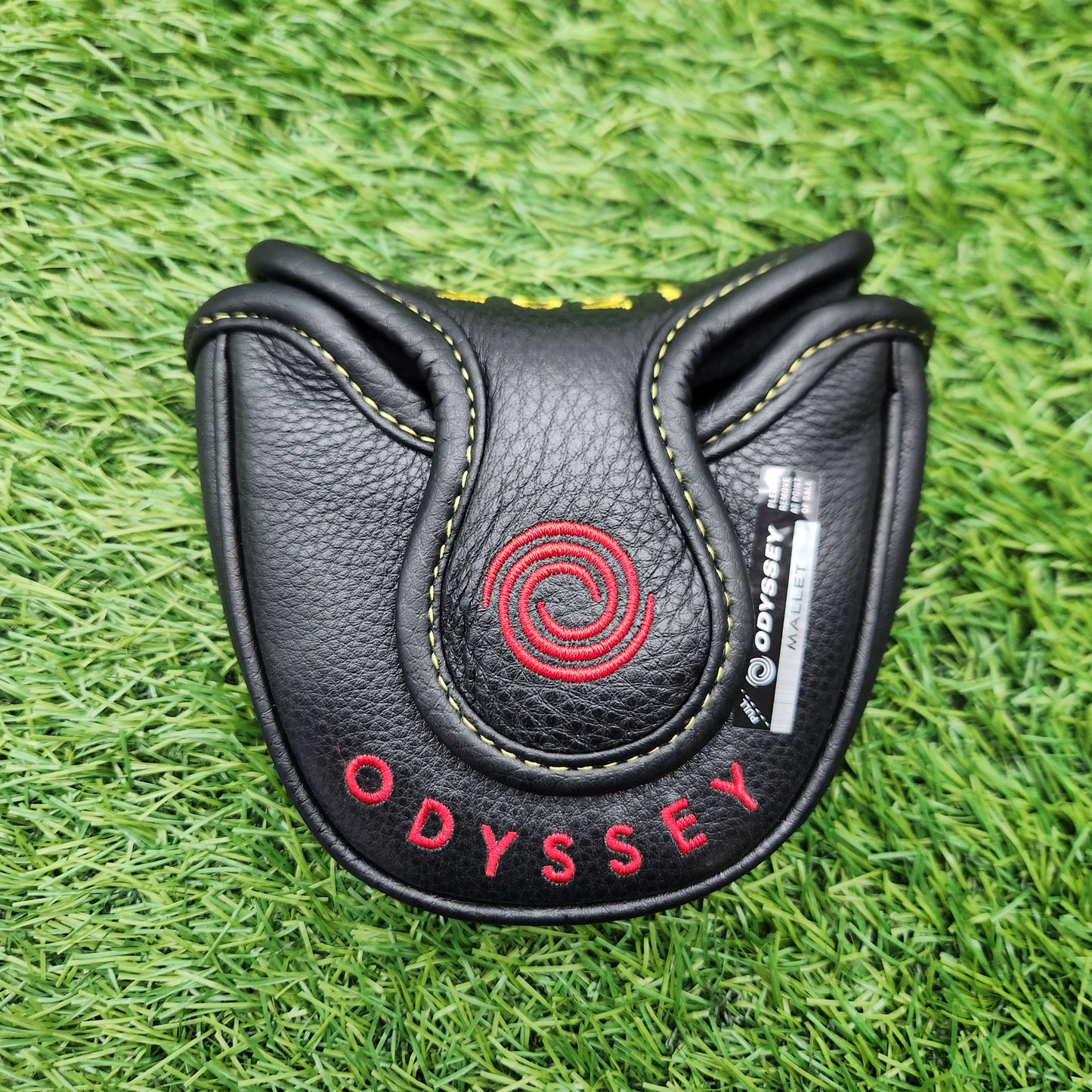 ODYSSEY 2021 CRANS MONTANA MALLET PUTTER HEADCOVER DEMO
