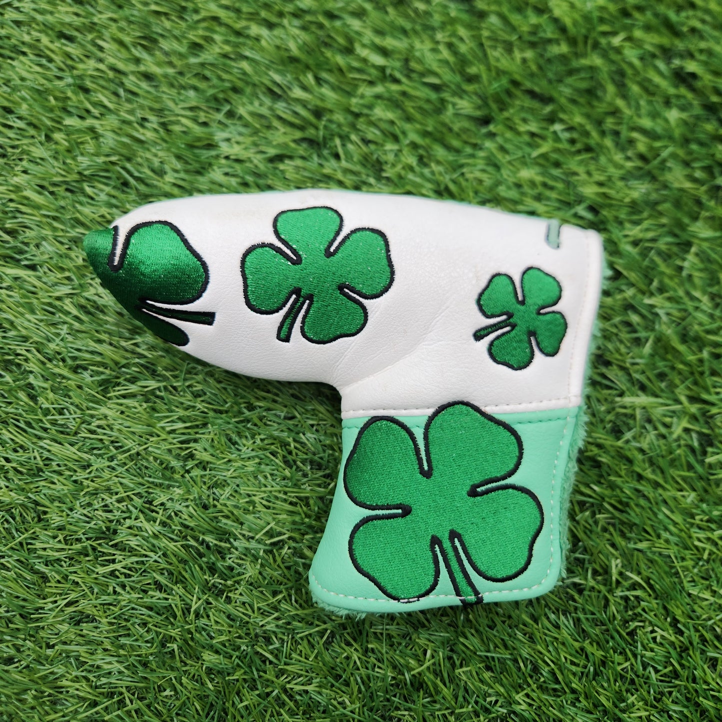 BLACK CLOVER LIVE LUCKY GREEN BLADE PUTTER HEADCOVER VERYGOOD