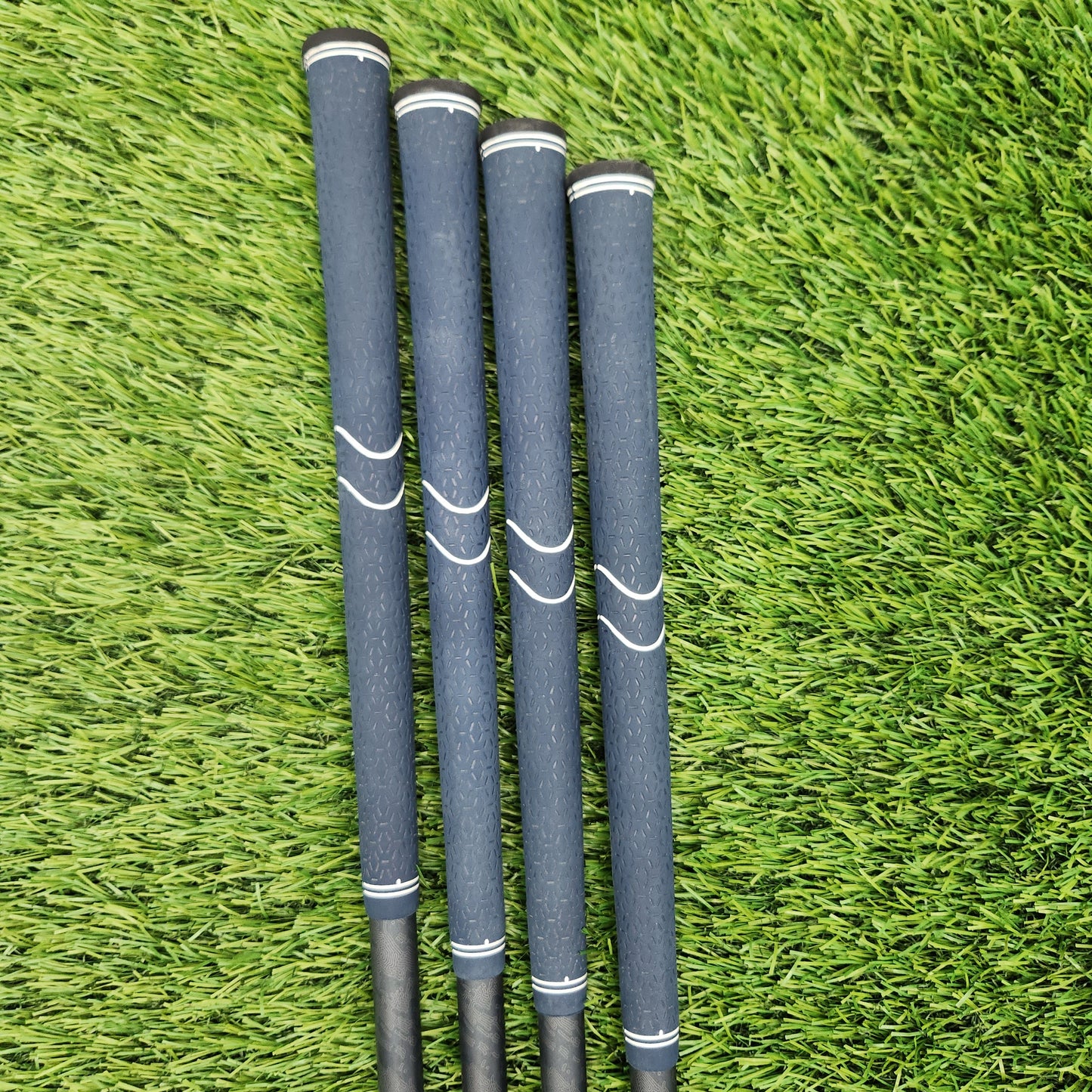 2023 PING G LE 3 IRON SET 7-PW LADIES PING ULT 250 (BLACK DOT) GOOD