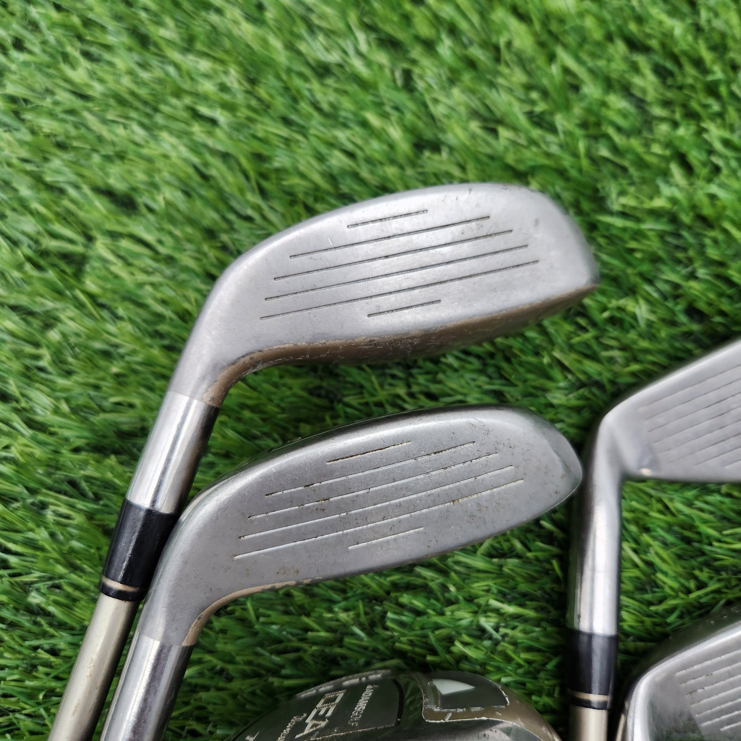 2011 ADAMS IDEA A12 OS SET 3W,5W,7W,5HY,6HY,7-PW,SW(MISSING 9I) LADIES STOCK GRAPHITE 50G GOOD