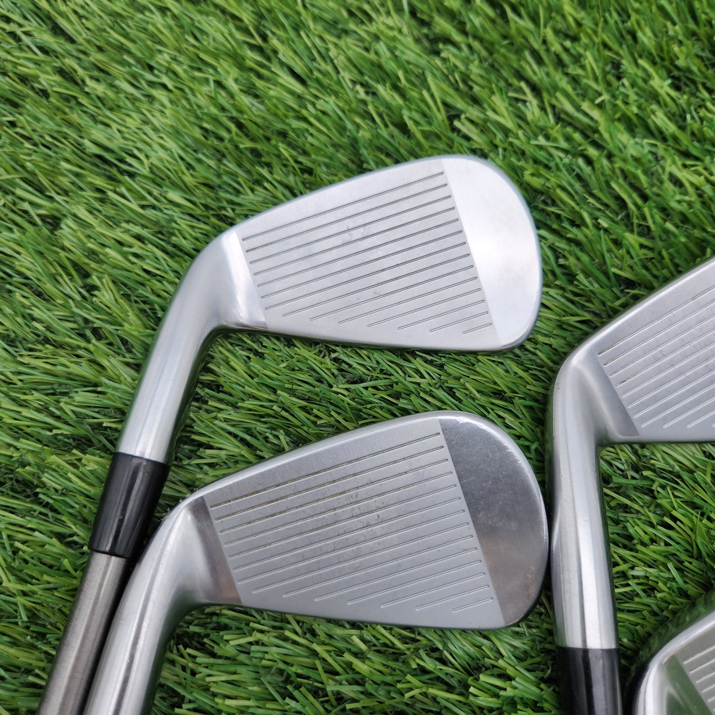 2023 COBRA KING TOUR IRON SET 5-9 REGULAR AEROTECH STEELFIBER I80CW VERYGOOD