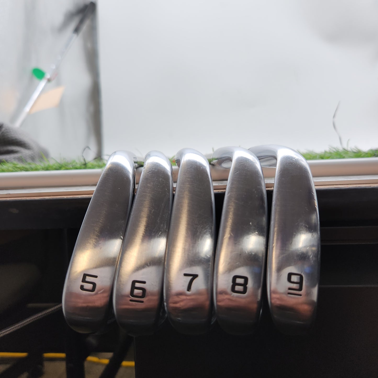 2023 COBRA KING TOUR IRON SET 5-9 REGULAR AEROTECH STEELFIBER I80CW VERYGOOD