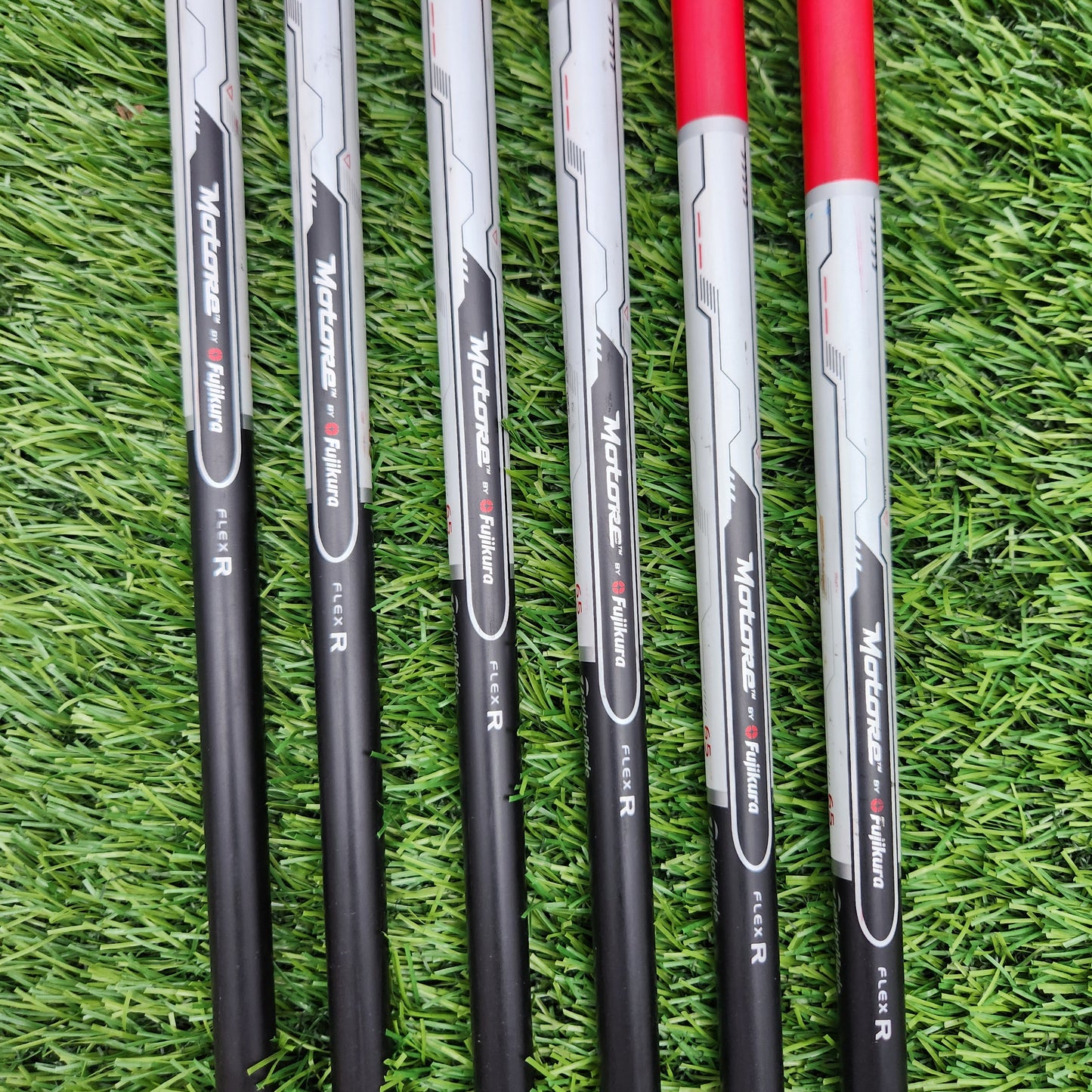 2011 TAYLORMADE R11 IRON SET 4-PW (MISSING 8I) REG FUJI MOTORE 65 R VERYGOOD