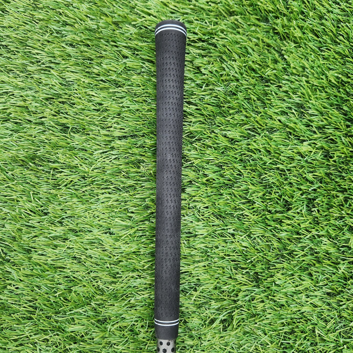 2013 TAYLORMADE R1 BLACK DRIVER 10.5* REGULAR MATRIX OZIK 4.8 FAIR