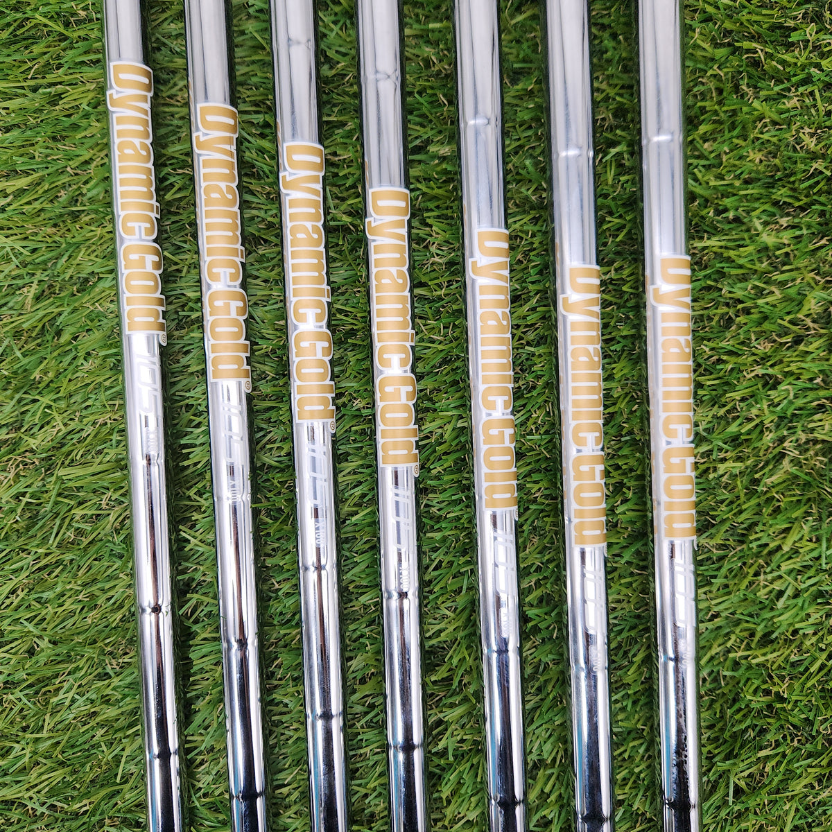 2026 TAYLORMADE QI MAX IRON SET 4-PW XSTIFF TT DYNAGOLD 105 X100 DEMO