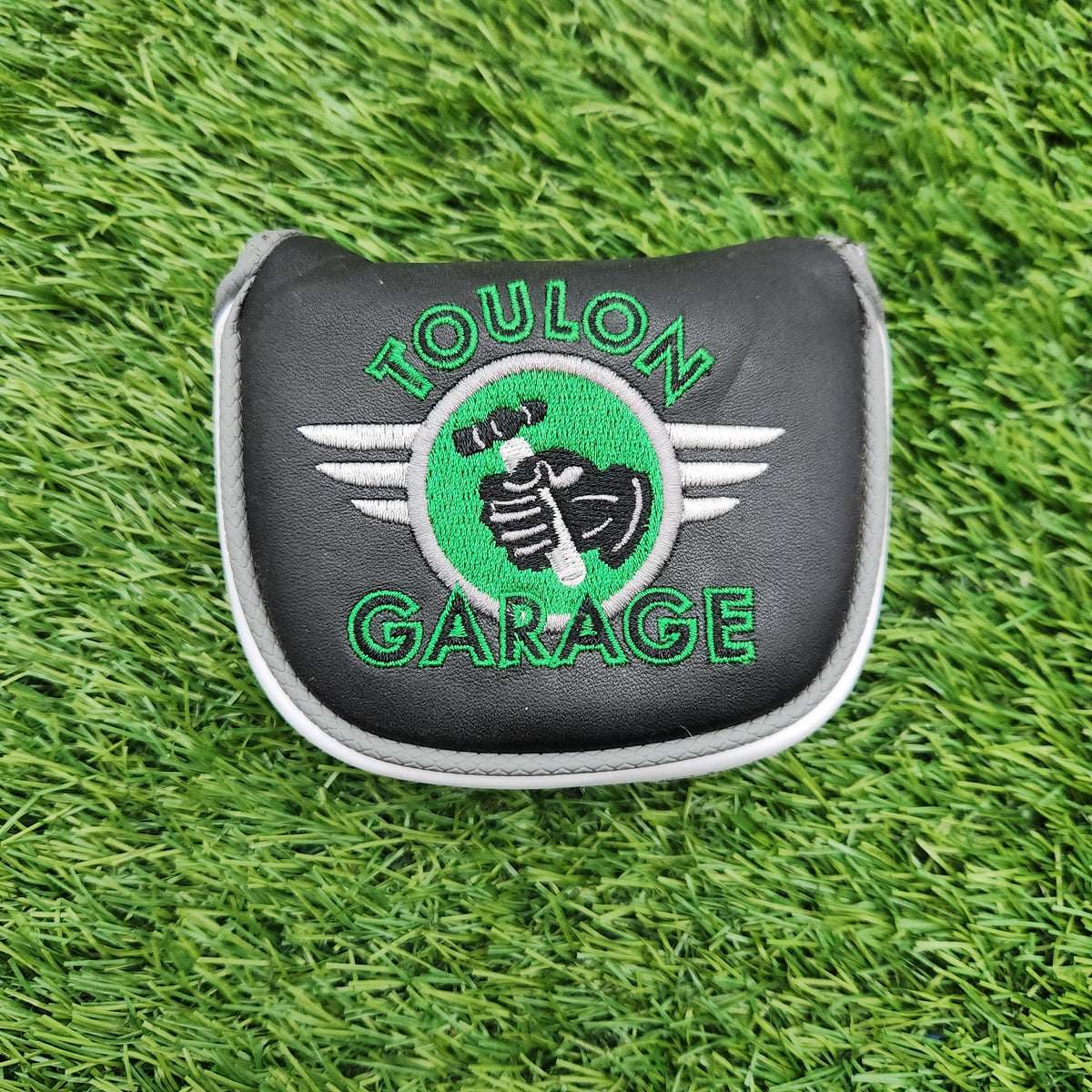 TOULON DESIGN GARAGE MALLET PUTTER HEADCOVER VERYGOOD