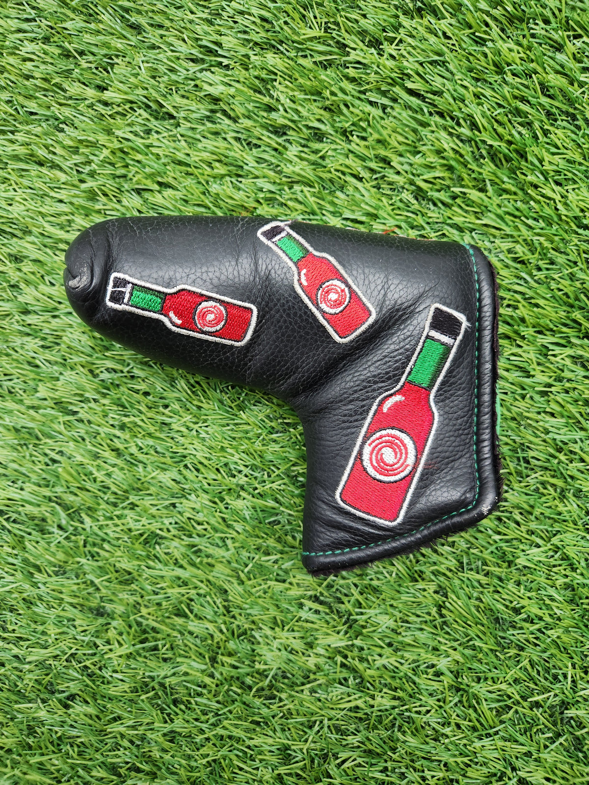 ODYSSEY OH BABY! I'M HOT TODAY! BLADE PUTTER HEADCOVER VERYGOOD