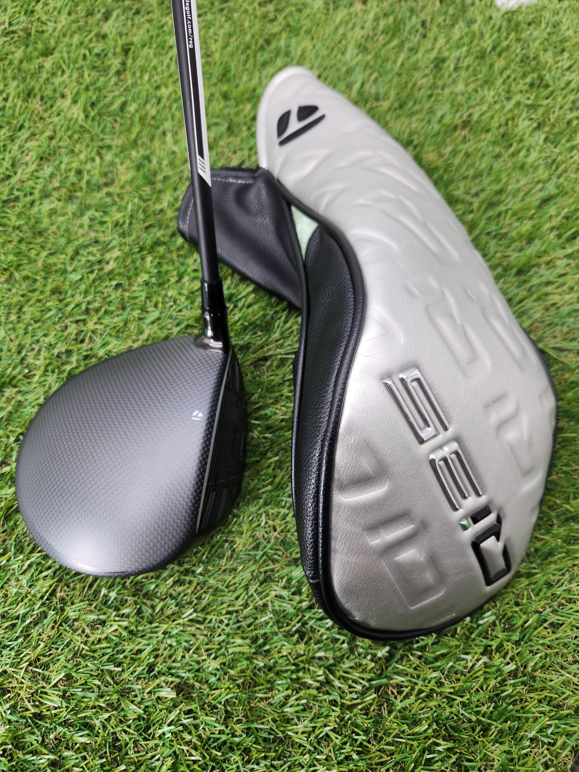 2025 TAYLORMADE QI35 DRIVER 10.5* REG FUJI VENTUS BLUE 5-R +