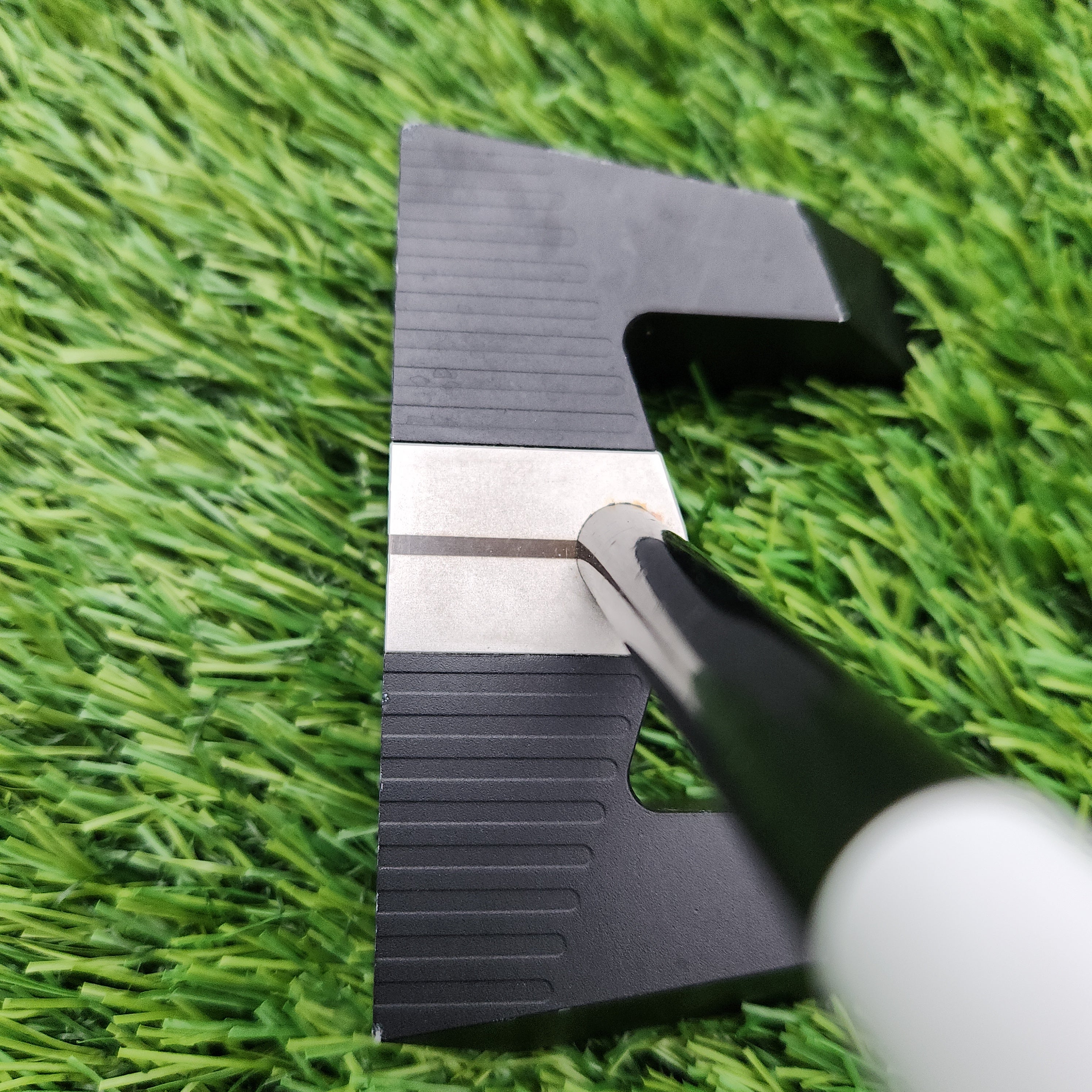 LAB GOLF MEZZ 1 PUTTER 69* LAB 33