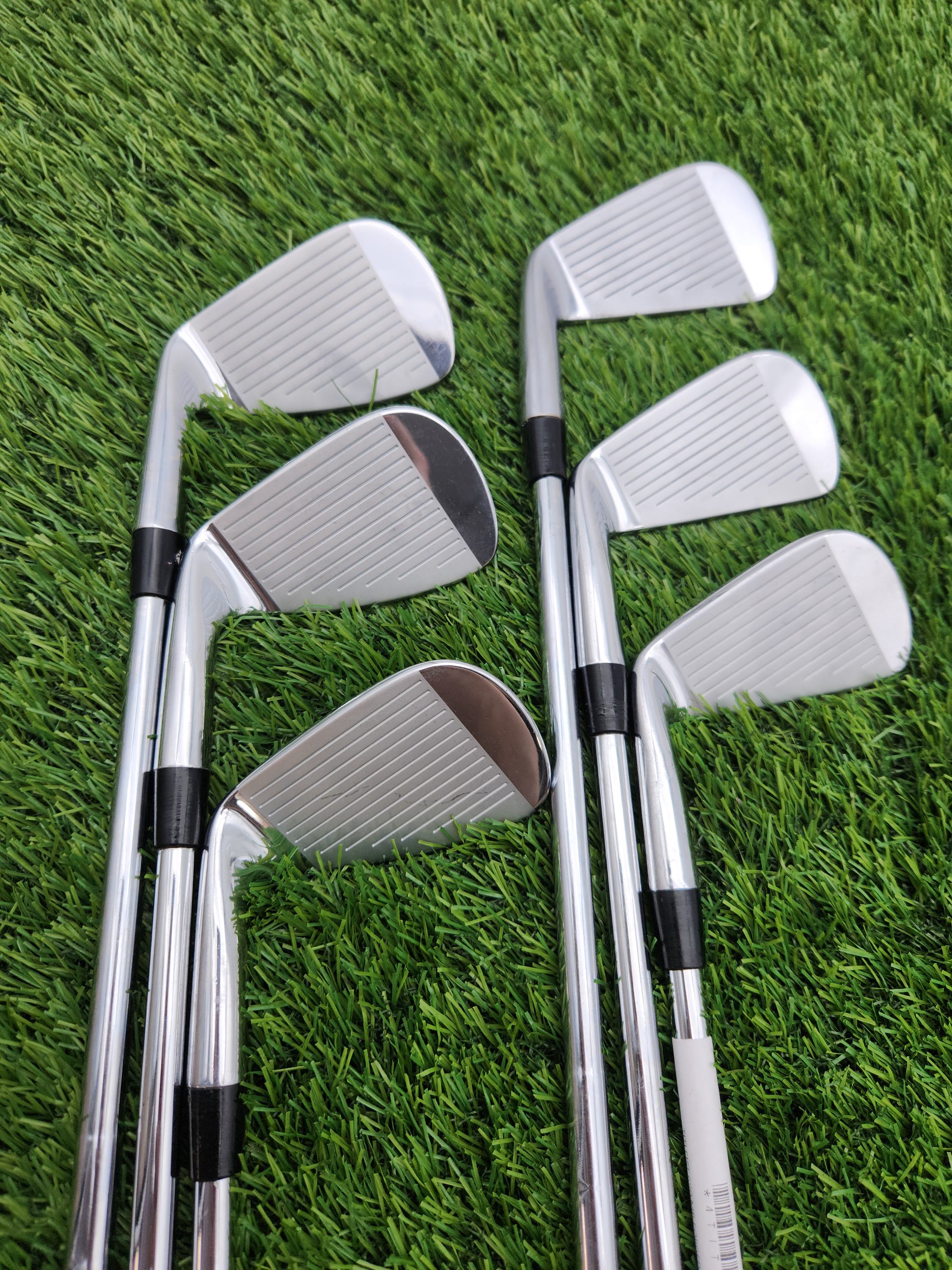 Titleist 690MBヘッドのみ 7～PW TITLEIST 690 MB FORGED IRON SET 5-PW XSTIFF STEEL SHAFT GOOD