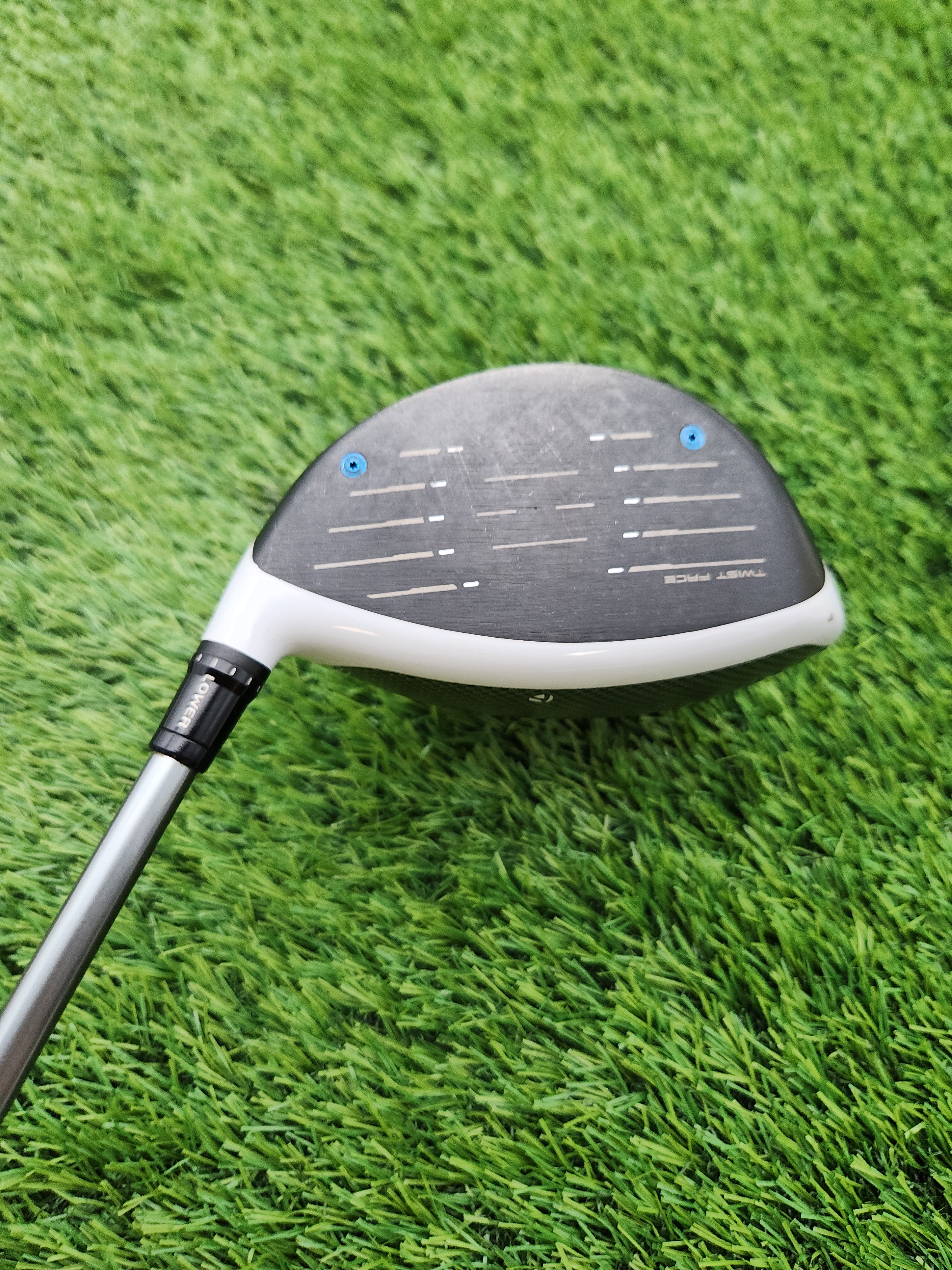 2020 TAYLORMADE SIM MAX D DRIVER 9* REG UST HELIUM 5 +HC GOOD