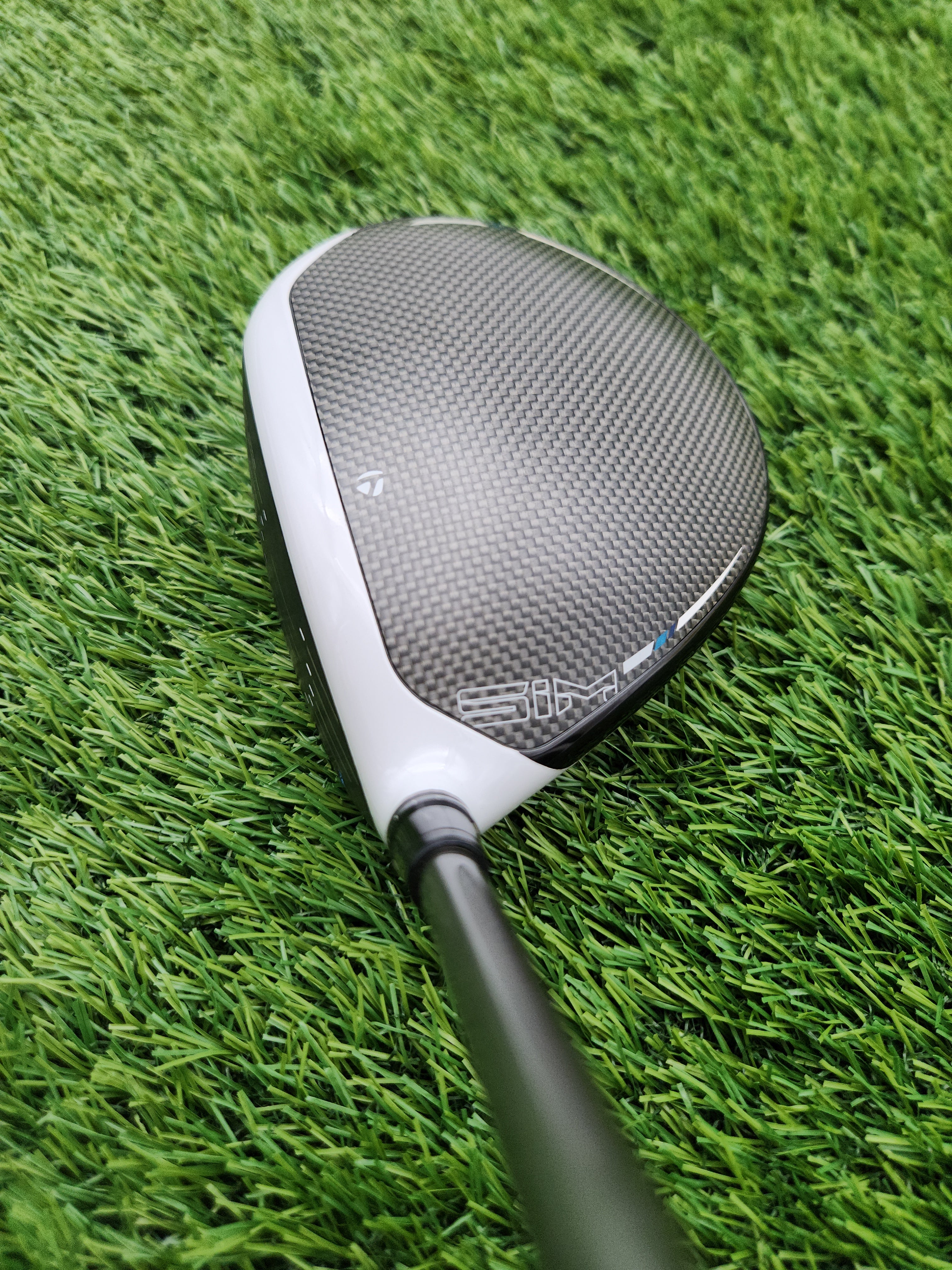 2020 TAYLORMADE SIM MAX D DRIVER 9* REG UST HELIUM 5 +HC GOOD