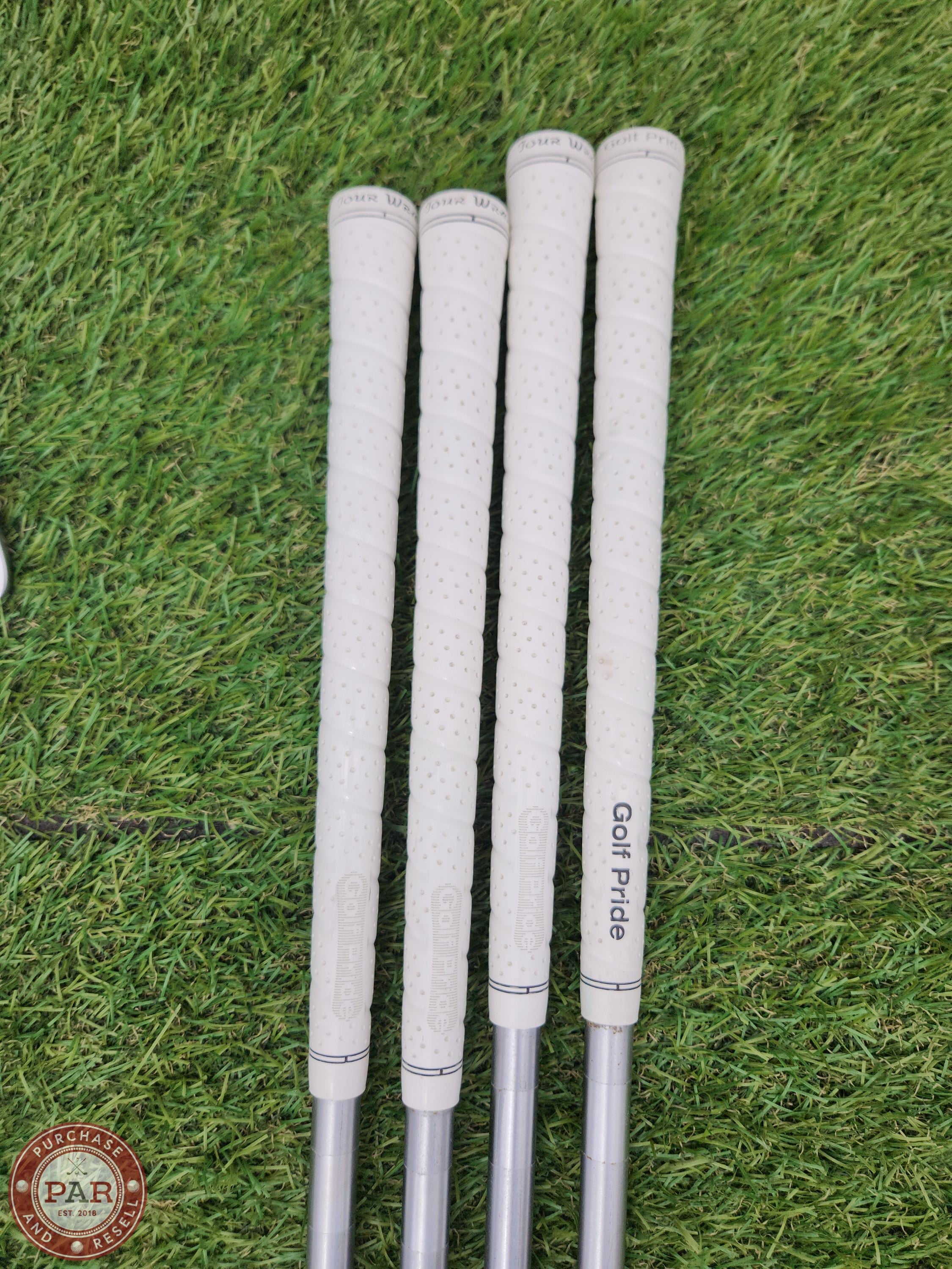 2016 MIZUNO JPX900 FORGED IRON SET 4-PW REG KBS TOUR CTAPER LITE